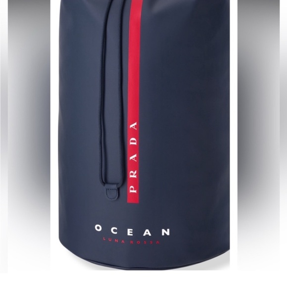 PRADA luna rossa Sailing Bag Limited Edition! - Picture 2 of 2